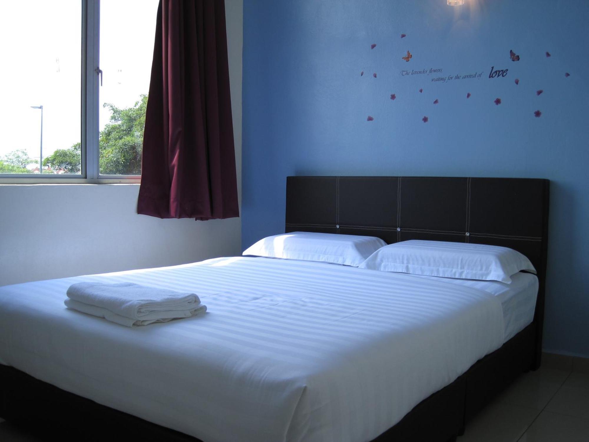 Max Inn Hotel Parit Raja Camera foto